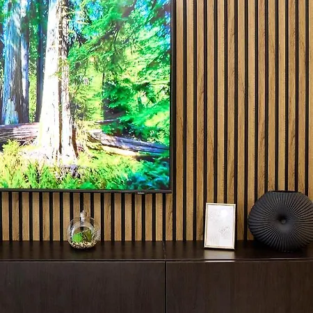 Infinity Summer Crib - Parking